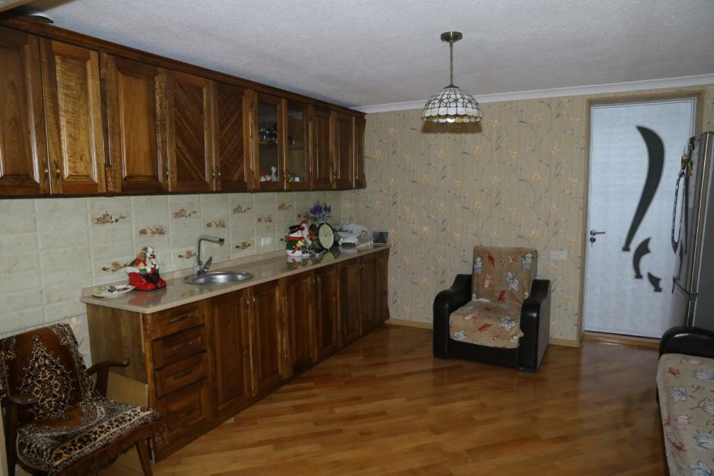 Nana'S Apartment Kutaisi Luaran gambar